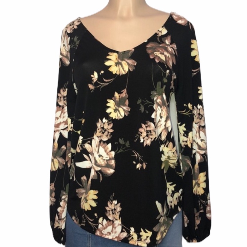 Cupio Black Floral Long Sleeve V Neck